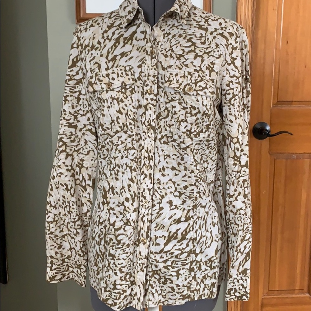 MK shirt cameo like design size 8